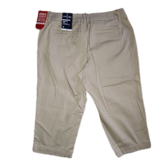 New St Johns Bay Secretly Slender Classic Fit Capri Khaki Beige 8p 8 petite nwt - Picture 2 of 4